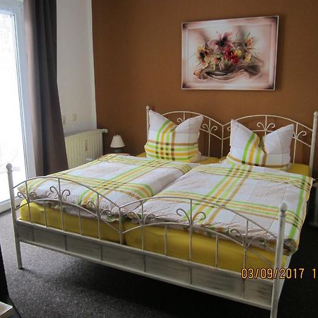 Am Rasthof Dresdner Tor Hotel Wilsdruff ภายนอก รูปภาพ